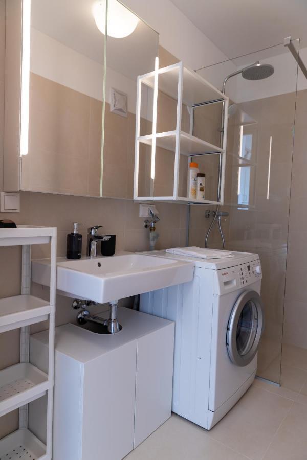 Maureen Lovely 2 Bedroom Unit With Community Pool Viena Exterior foto