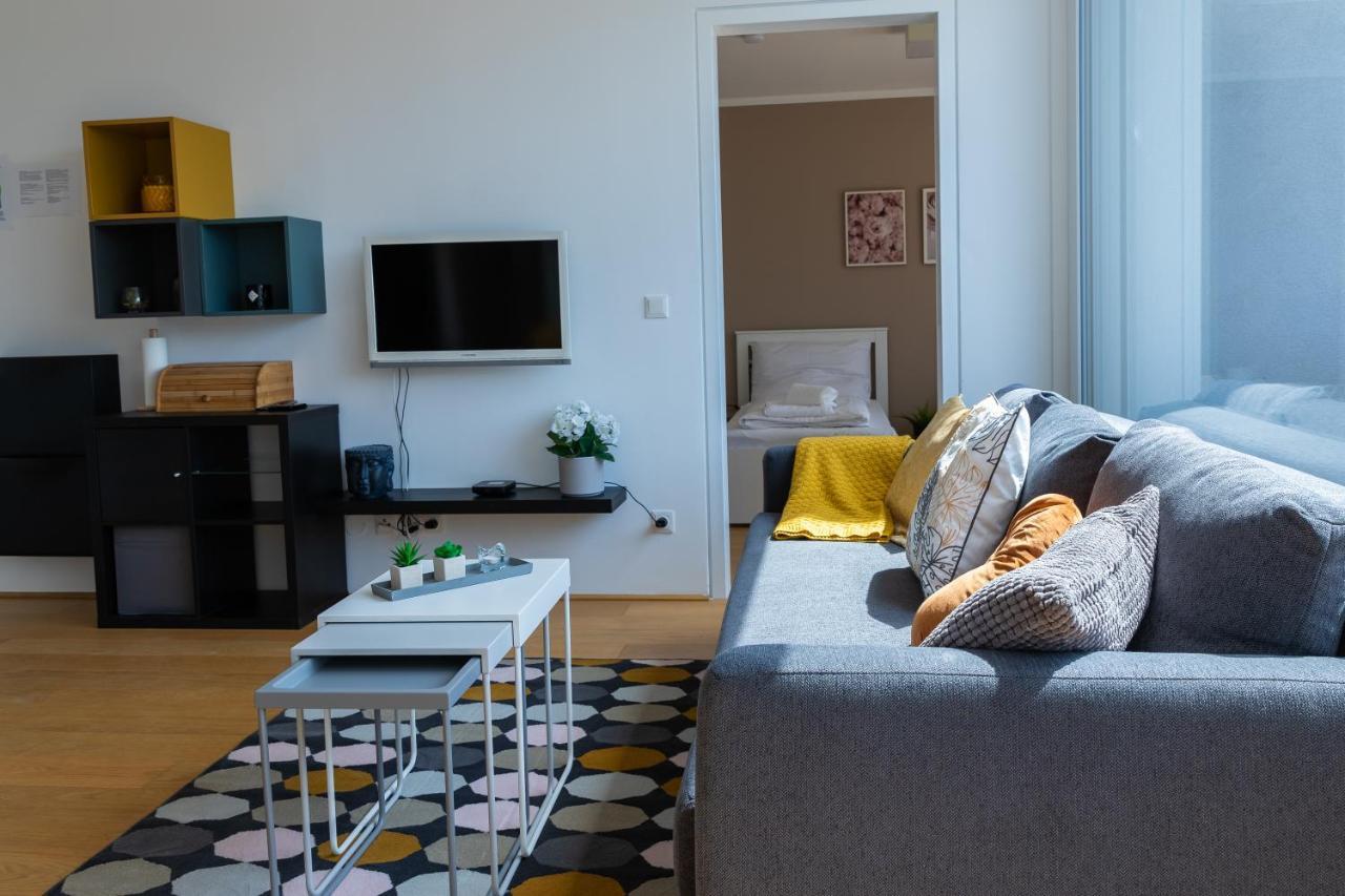 Maureen Lovely 2 Bedroom Unit With Community Pool Viena Exterior foto