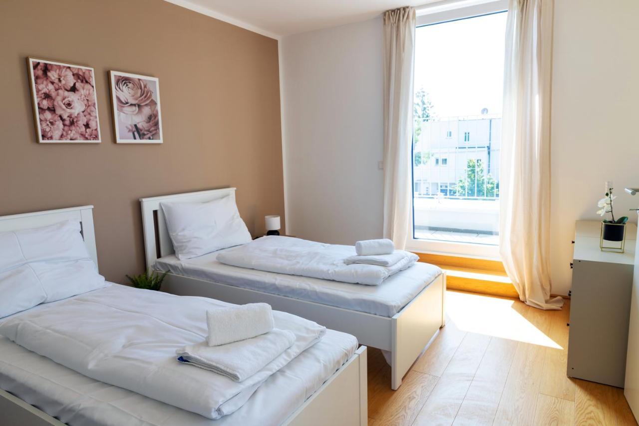 Maureen Lovely 2 Bedroom Unit With Community Pool Viena Exterior foto